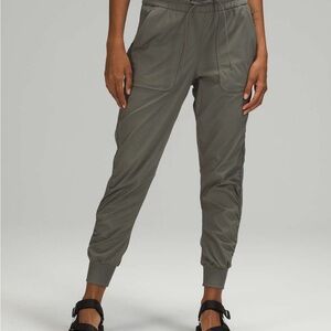 Lululemon Beyond the Studio 7/8 Jogger Grey Sage